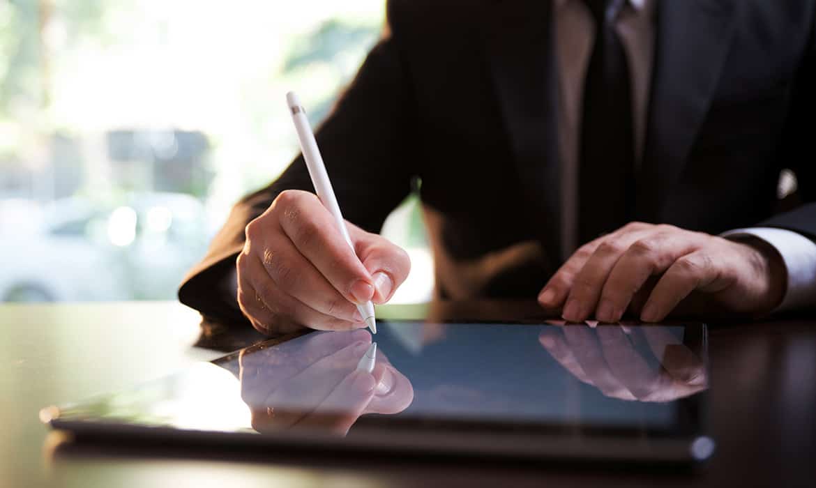 legalidade-nos-contratos-digitais-escolares-mitos-e-verdades