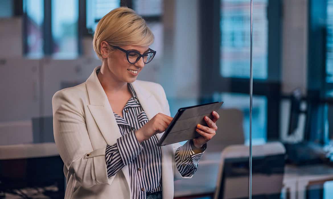 como-a-ia-ajuda-com-as-letras-miudas-do-contrato